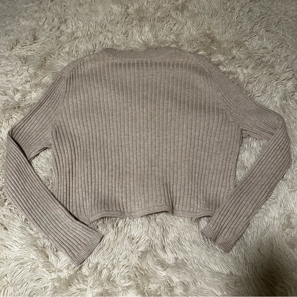 Calvin Klein Beige Ribbed Cropped Long Sleeve Top Sweater - Picture 6 of 8